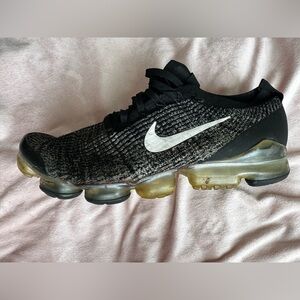 Nike Black and Gray Knit Sneakers